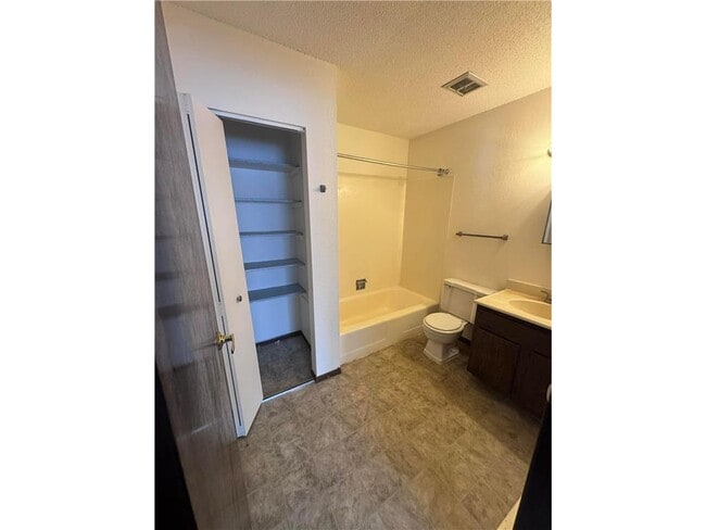 Building Photo - 408 Park Ave