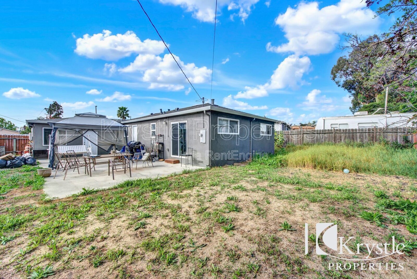 Building Photo - 714 Gateway Dr