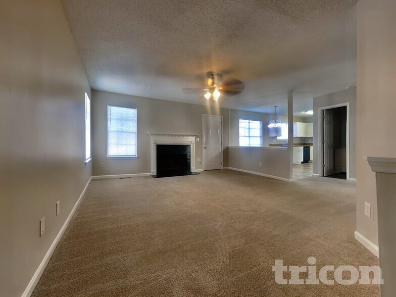 Building Photo - 6260 Phillips Lake Way