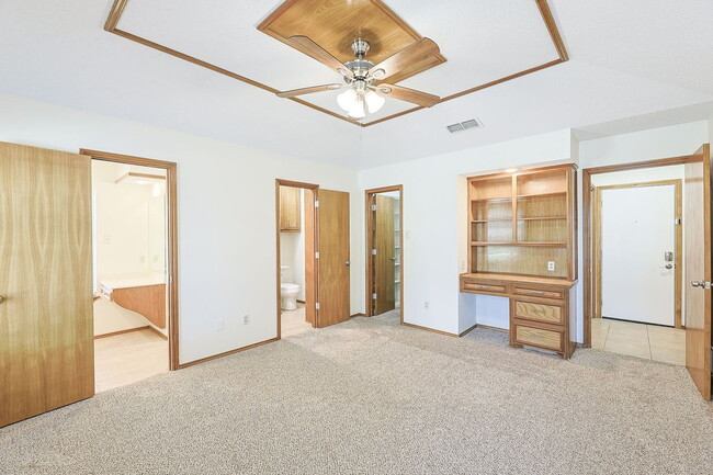 Building Photo - 3 Bedroom with updates