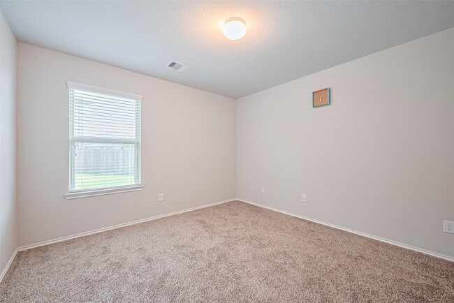 Building Photo - 21018 Whitehaven Bluff Trail