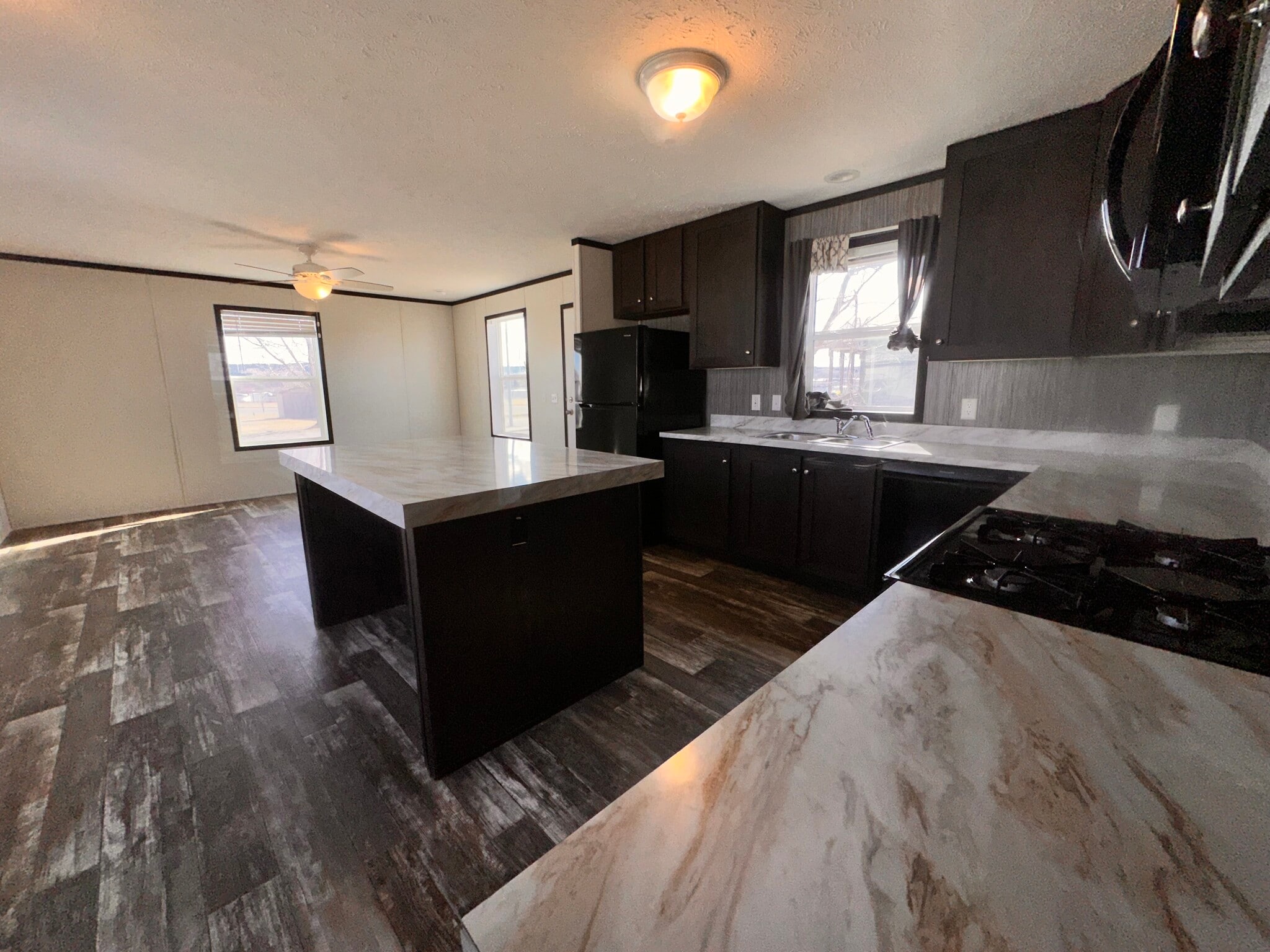 Building Photo - 24 Skeena St