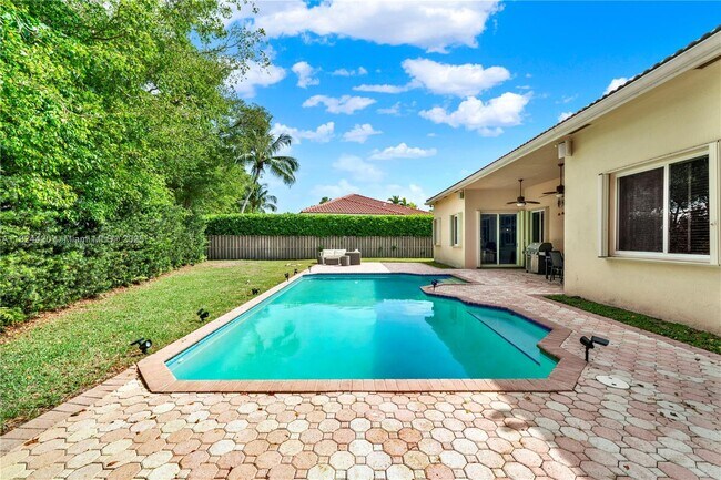 Building Photo - 8487 SW 138th Terrace