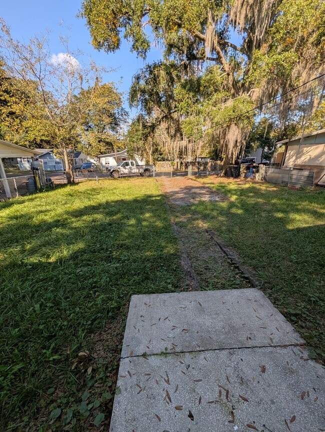 Building Photo - Newly Renovated 2BR Home in Jacksonville
