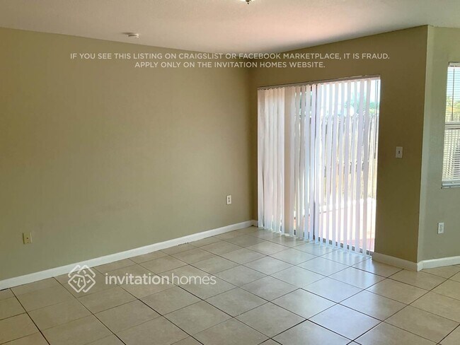 Building Photo - 9760 SW 9th Ct