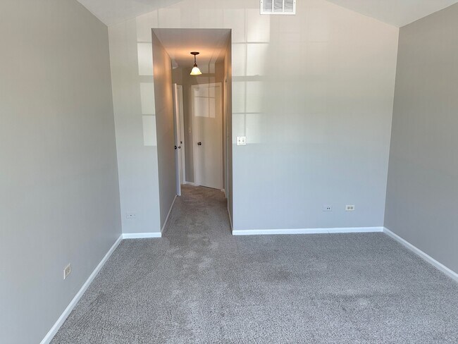 Building Photo - 24 Cedar Grove Ct