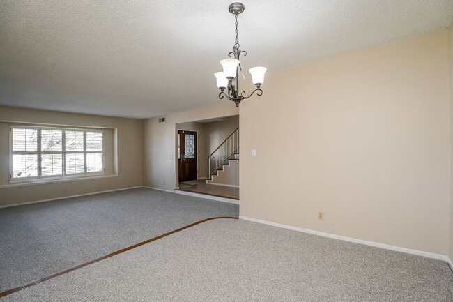 Building Photo - 10612 Rose Cir