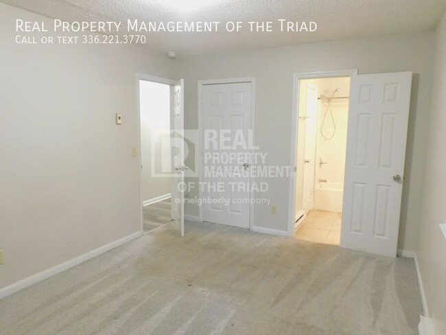 Building Photo - Remodeled 3BR 1.5BA home in 27406