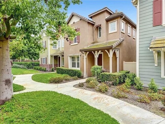 Primary Photo - 15953 Begonia Ave