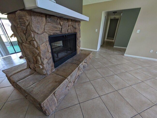 Building Photo - 4635 Longbow Dr