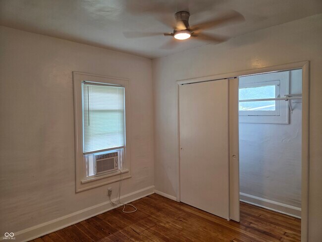 Building Photo - 774 Dequincy St