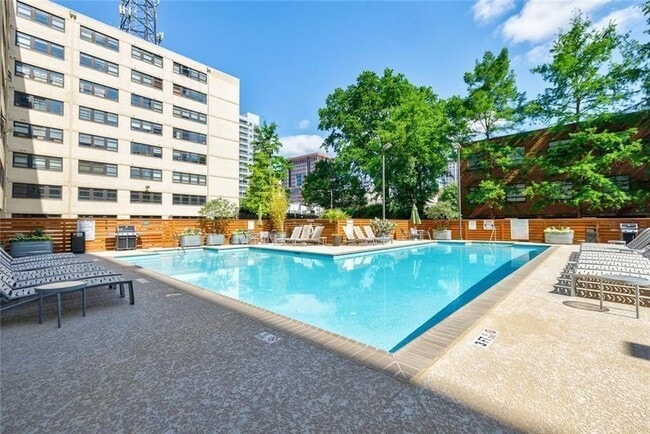 Building Photo - 878 Peachtree St NE