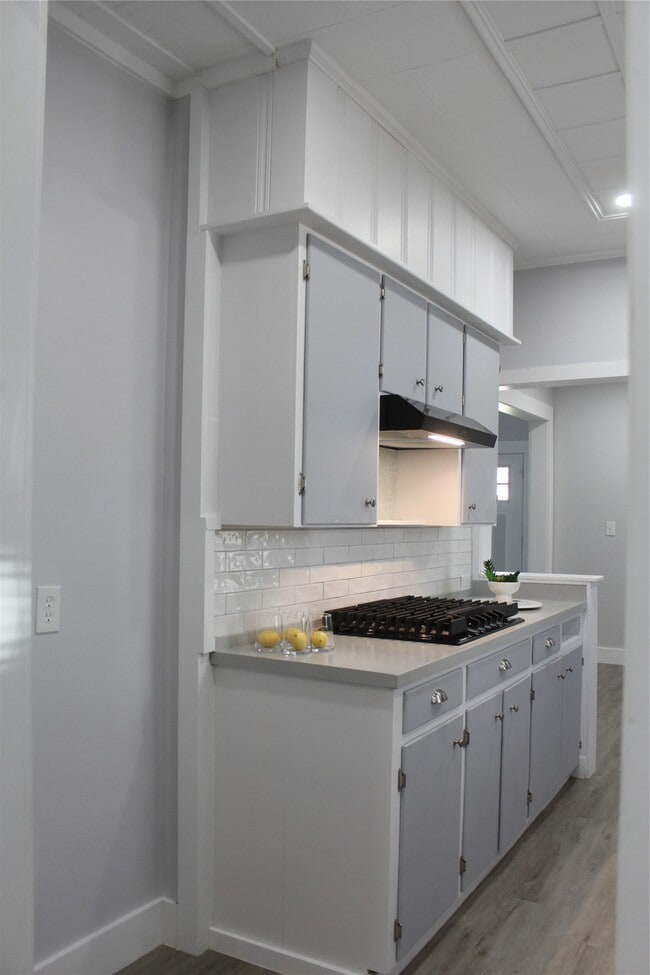 Building Photo - 710 Fahrenthold St