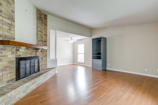 Building Photo - 5316 N Colony Blvd
