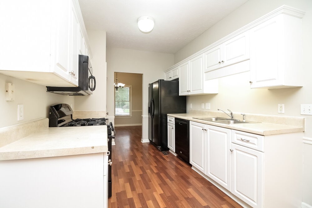 Building Photo - 1802 Cascade Ct