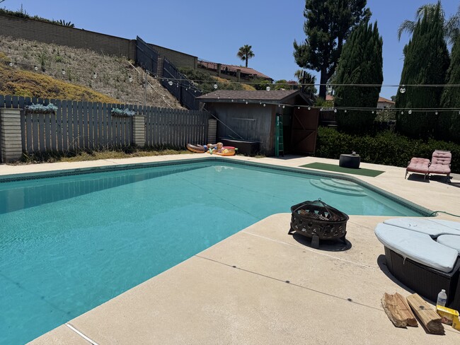 Building Photo - 16241 Via Rancho