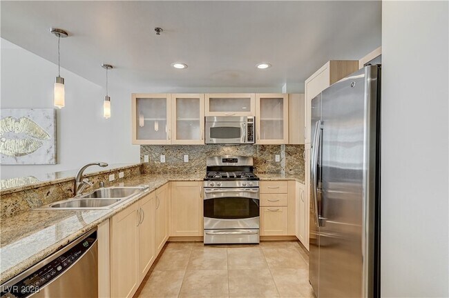 Building Photo - 150 Las Vegas Blvd N