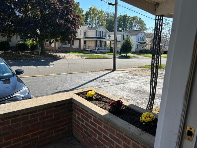 Building Photo - 153 W Seneca St