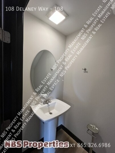 Building Photo - 108 Delaney Wy
