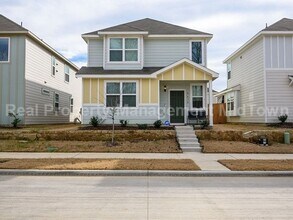 Building Photo - 5632 Shore Point Trl