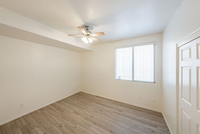 Building Photo - 8333 Oasis Bloom St