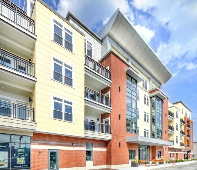 Primary Photo - 62 Foundry St