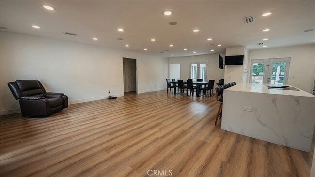 Building Photo - 5855 Shirley Ave