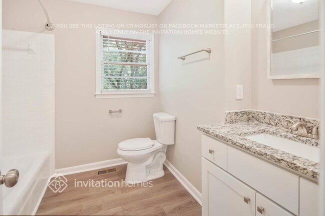 Building Photo - 2642 Hill Ln