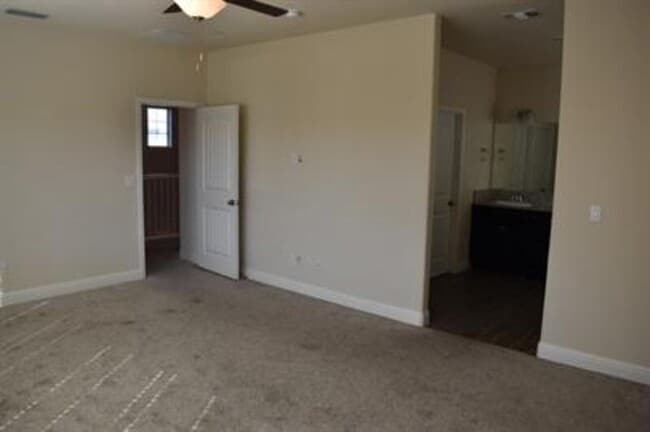 Building Photo - 3762 Bonifacio Way