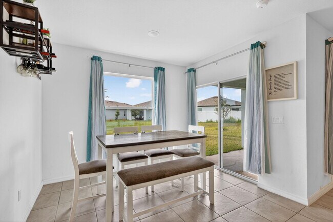 Building Photo - 4954 Armina Pl