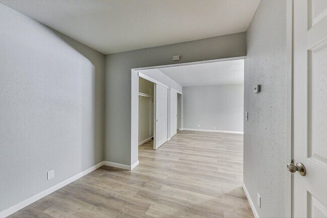 Building Photo - 2240 Angela Ct
