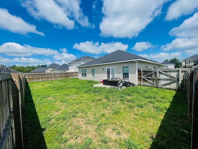 Building Photo - 117 Brasher Dr