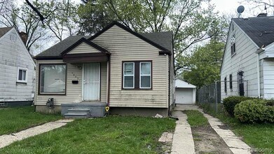 Building Photo - 18631 Margareta St