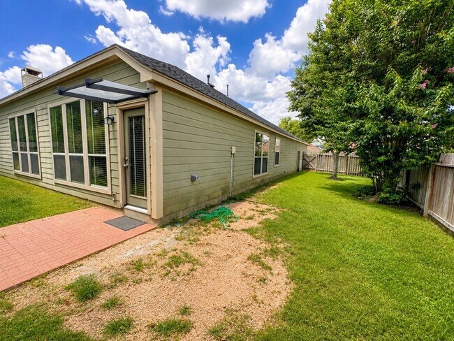 Building Photo - 12018 Grace Hall Dr