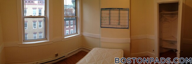 Building Photo - 161 Endicott St