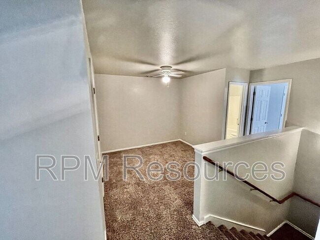 Building Photo - 307 Colony Dr