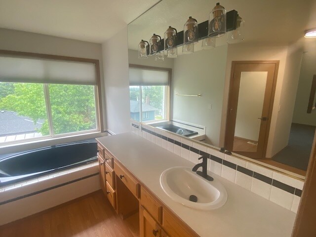 Building Photo - 11896 SE Sovereign Ct
