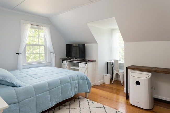 Building Photo - 16 Jefferson Shores Rd