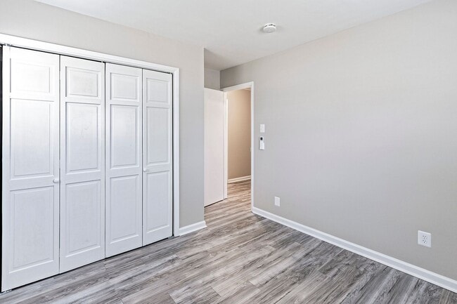 Building Photo - 3 bedroom, 1 bath, newly renovated ranch in Todd Estates, Newark