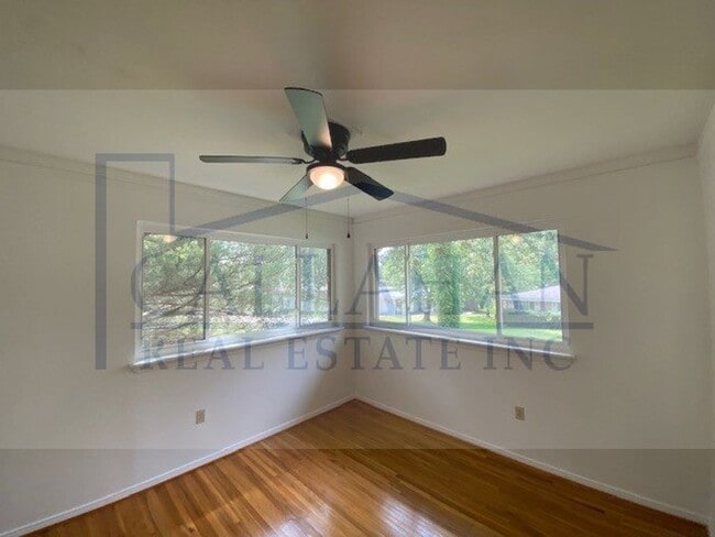 Building Photo - NLR 3 Bedroom Home