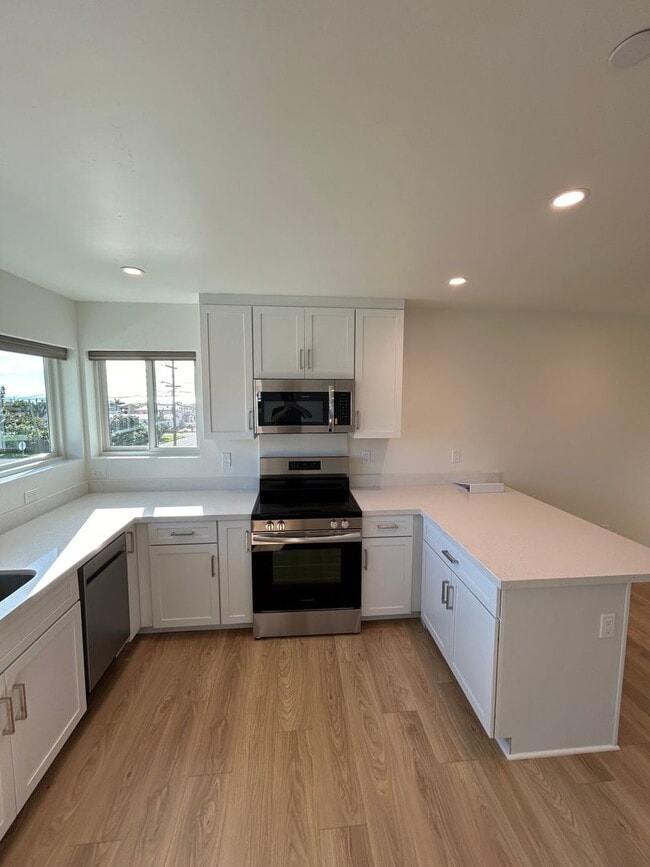 Building Photo - 599 San Jacinto St