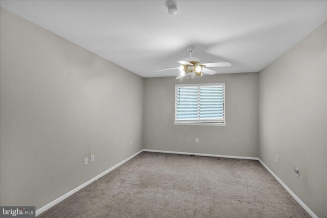 Building Photo - 46-6-46 Holly Dr