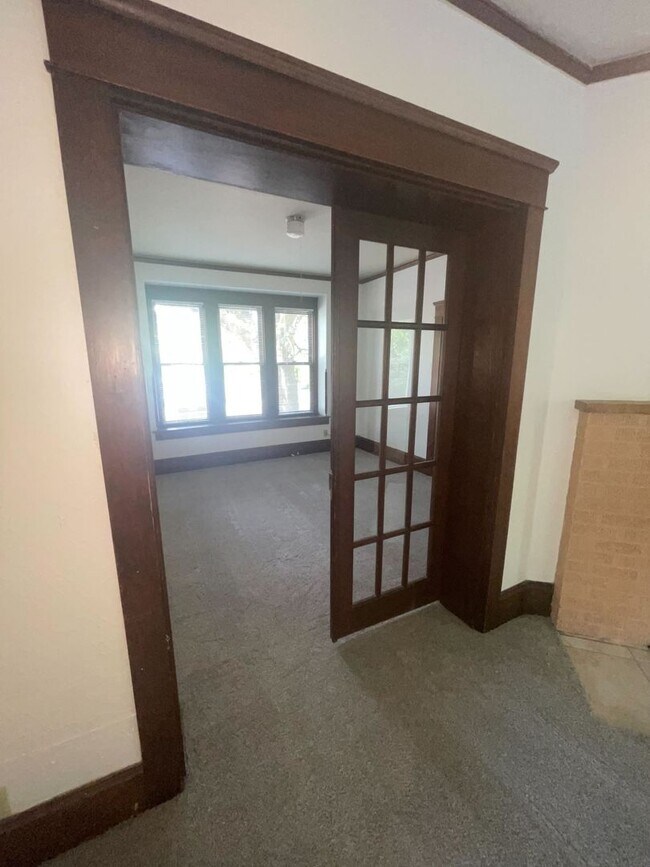 Building Photo - 5 bedroom house in the heart of Corvallis!