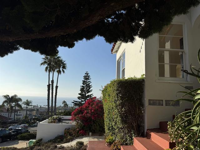 Building Photo - 4444 Orchard Ave