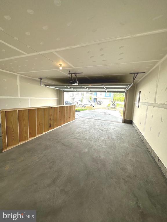 Building Photo - 124 Charing Cross Dr