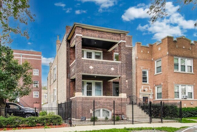 Building Photo - 4409 W Deming Pl
