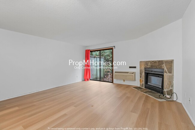 Building Photo - NEW PRICE! Retro-Chic Home with Character ...