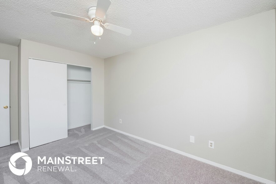 Building Photo - 10146 Fillmore St