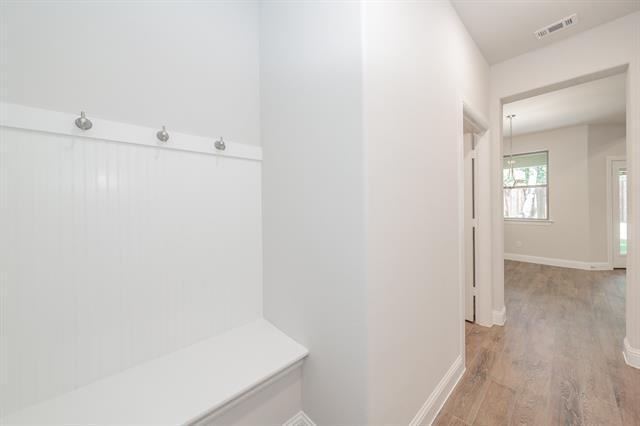 Building Photo - 241 Gardenia Dr