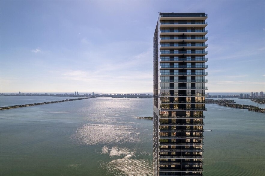 Building Photo - 788 NE 23rd St